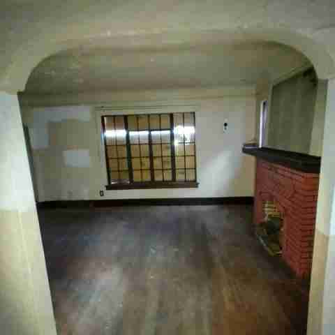 15045 manor (49).jpg